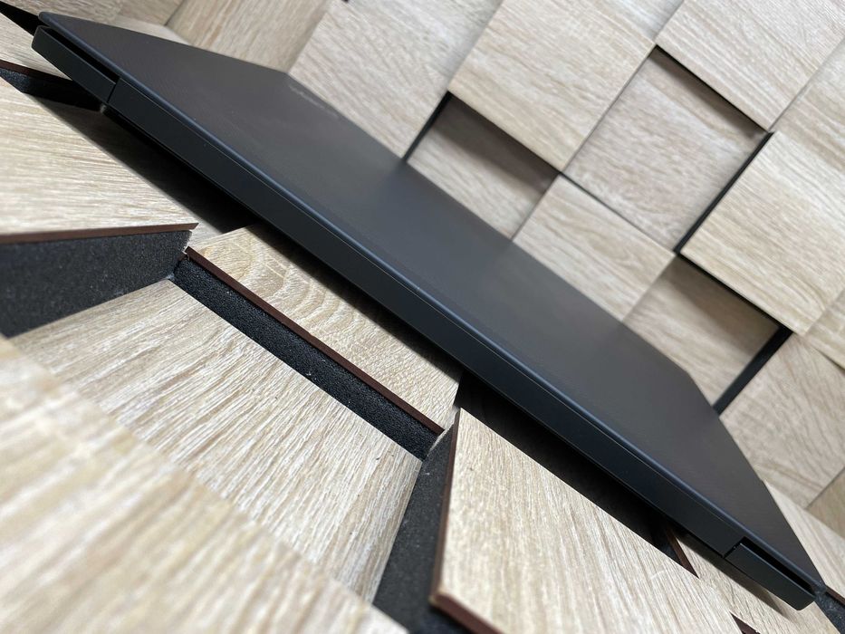 №5487 Ноутбук Lenovo P1 Gen3 4k IPS/Xeon W-10855M/16Gb/SSD256Gb/T2000