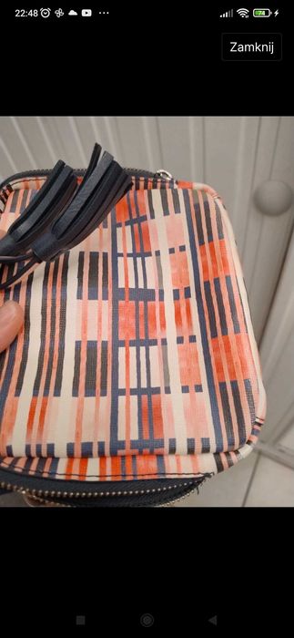 Mała kolorowa z kieszonkami