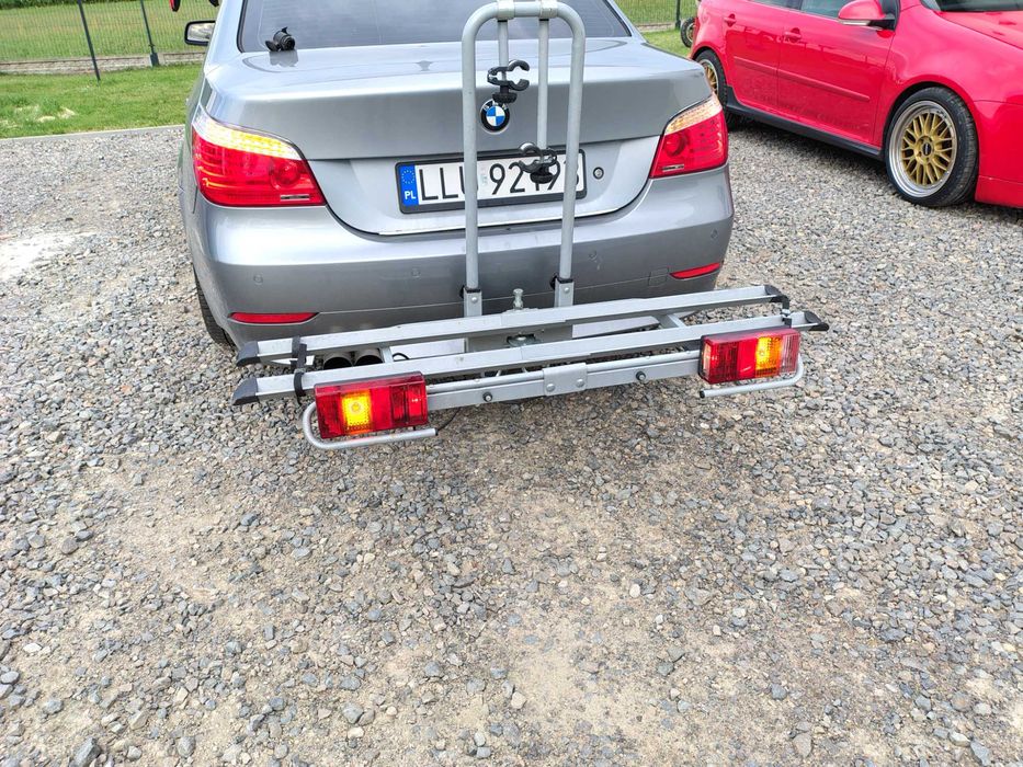 BMW 525i manual benzyna