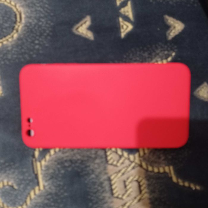 Чехлы для телефонов айфон 6 плюс и Ксиоми Редми нот 9.