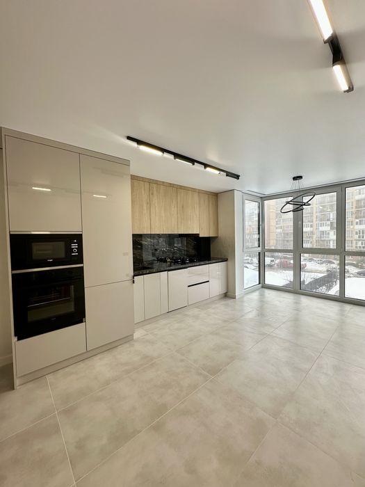 Продаж квартири вул. Білогірська, новобудова, Центр