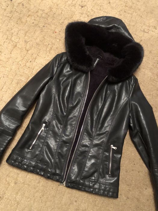 Куртка демісезонна