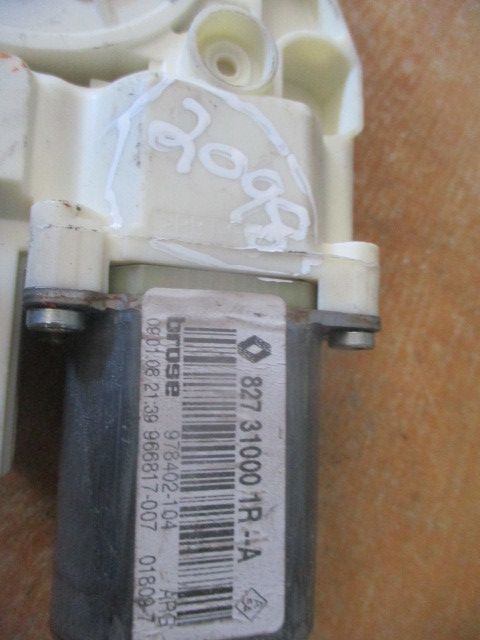 Motor vidro trás esquerdo RENAULT Laguna III (BT0/1)