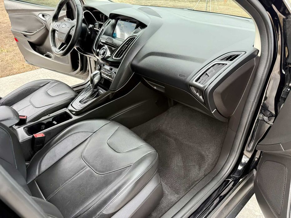 Ford Focus Titanium      2018