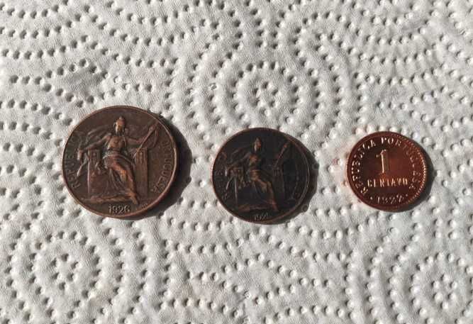 3 Moedas de escudos antigas *RÉPLICAS*