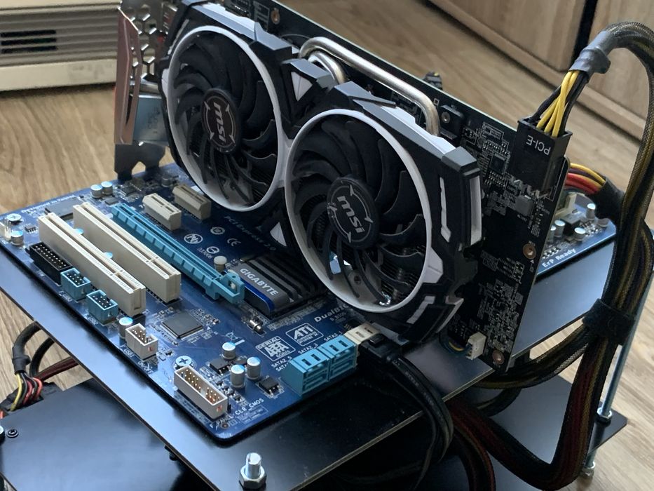 Komputer do gier / test bench | i5, 16 GB ram, RX 580, SSD