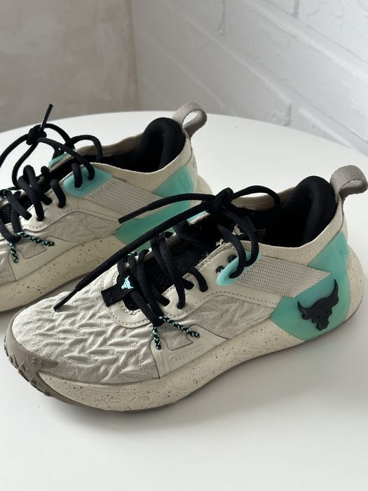 Кросівки under armour