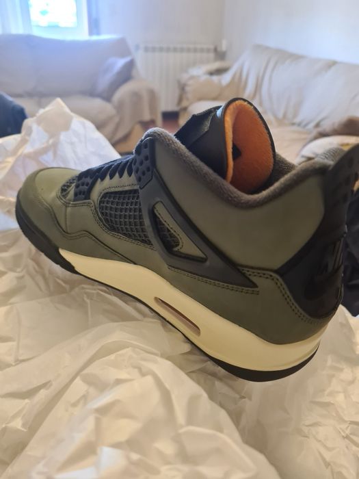 Sapatilhas novas (ainda em caixa). Nunca usadas. Preço negociável