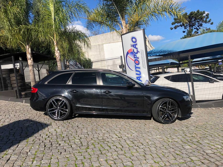 Audi A4 Avant 2.0 TDI S-LINE LOOK RS4