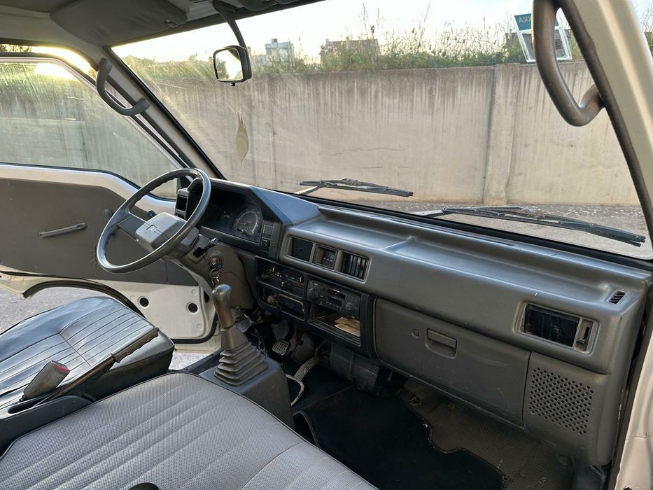 Mitsubishi L300 2000