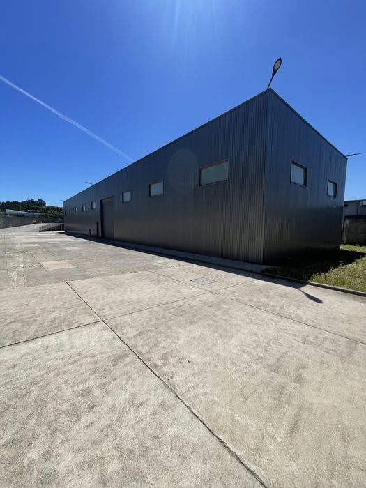 ARMAZÉM para arrendamento/ Pedrouços | Maia | Porto a 2 Km do HSJ