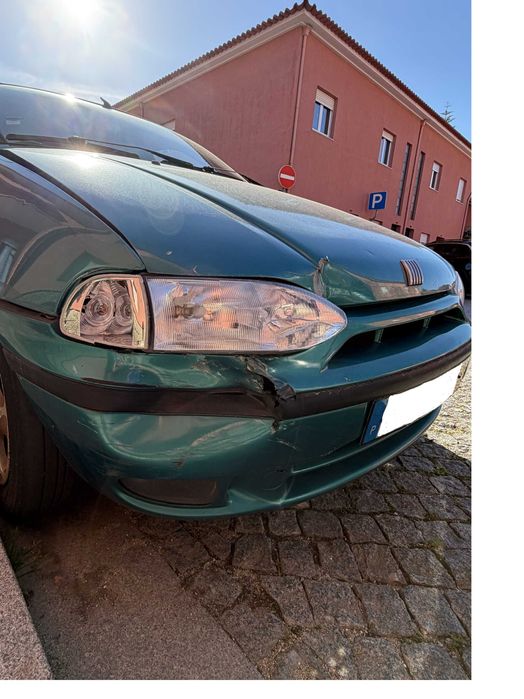 Fiat Palio Weekend Gasolina Acidentada – Anda – Motor e mecânica em bom estado. Inspeção em Dia – 700€