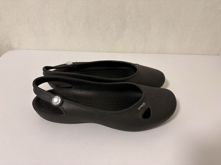 Продам жіночі  балеткі  Crocs Olivia нові розмір 39 ( устілка 25,5-26 см)