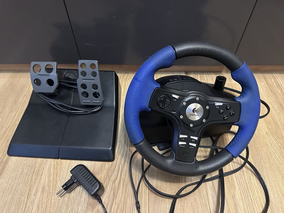 Ігровий руль Logitech Driving Force EX (thrustmaster) відео, тести