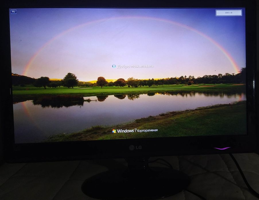 Монитор LG 23дюйма працює від 12вольт HDMI