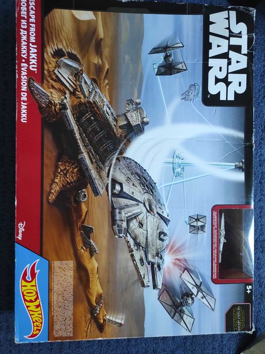 Brinquedo "Hot Wheels Star Wars - A Fuga de Jakku"