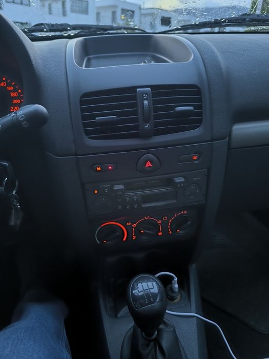 Renault Clio 1.2 gasolina