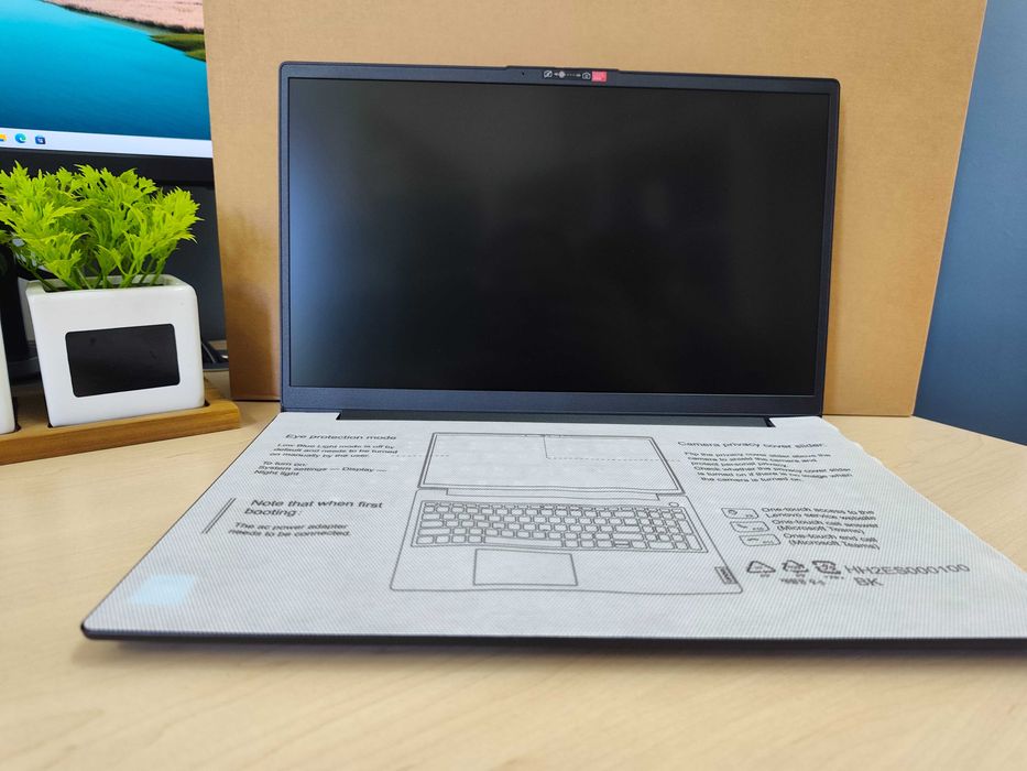 Lenovo V15 G2 !6GB 512GB Win11 Intel N4500