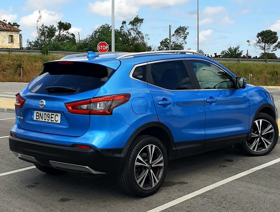 Nissan Qashqai 1.5 dCi N-Connecta Teto Panorâmico