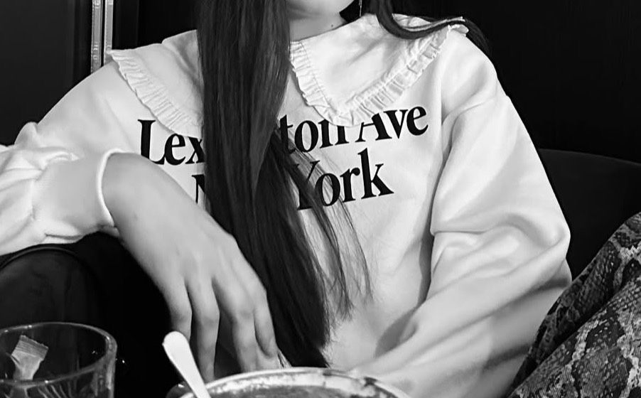 Світшот Zara з написом і великим коміром