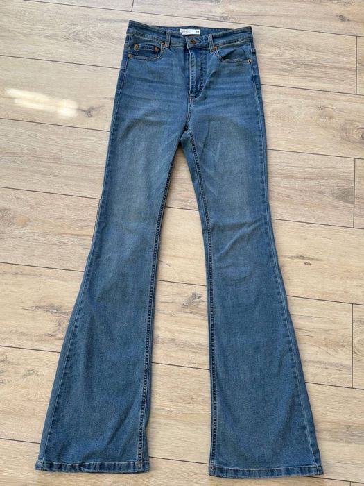 Джинси жіночі кльош