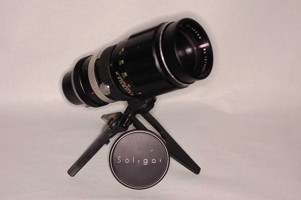 Soligor Tele-Auto 300 mm 1:5,5 - Minolta MD - T4 Mount