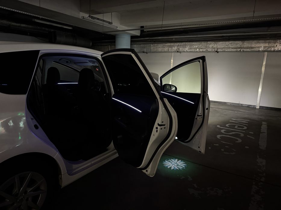 Ambient BMW Audi Toyota prius