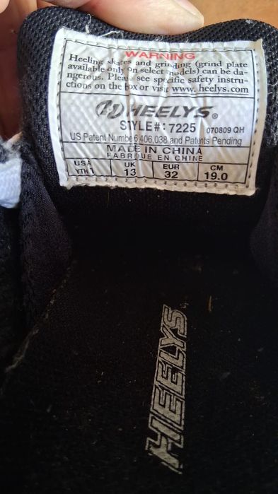 Tenis Heelys com rodas