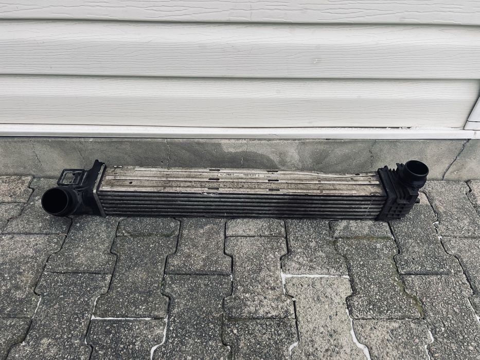 Радіатор інтеркулера  Рено меган 3