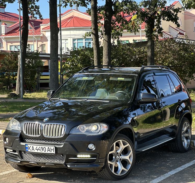 BMW     X5.