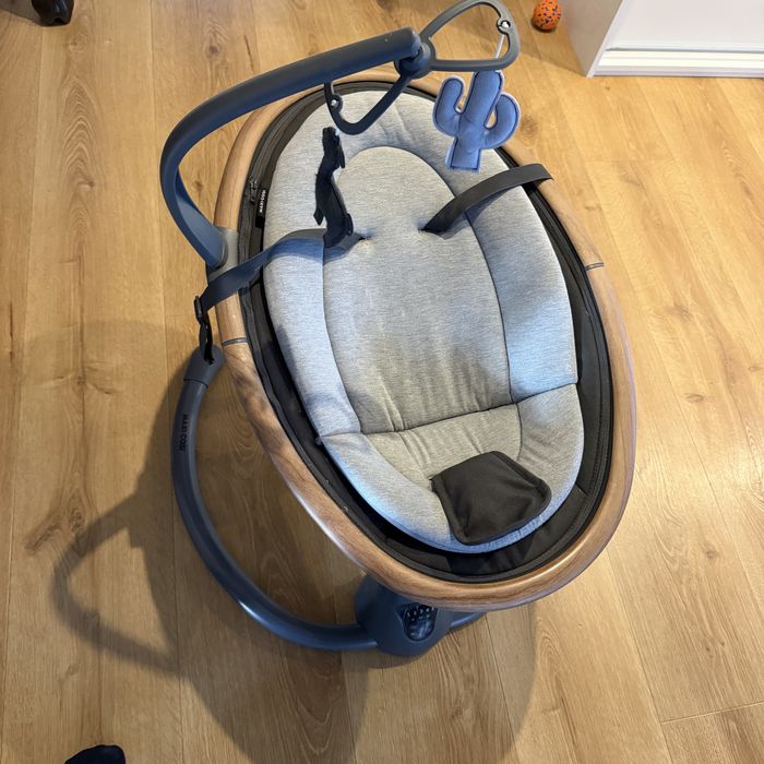 Maxi-Cosi Cassia, inteligentna huśtwaka elektryczna