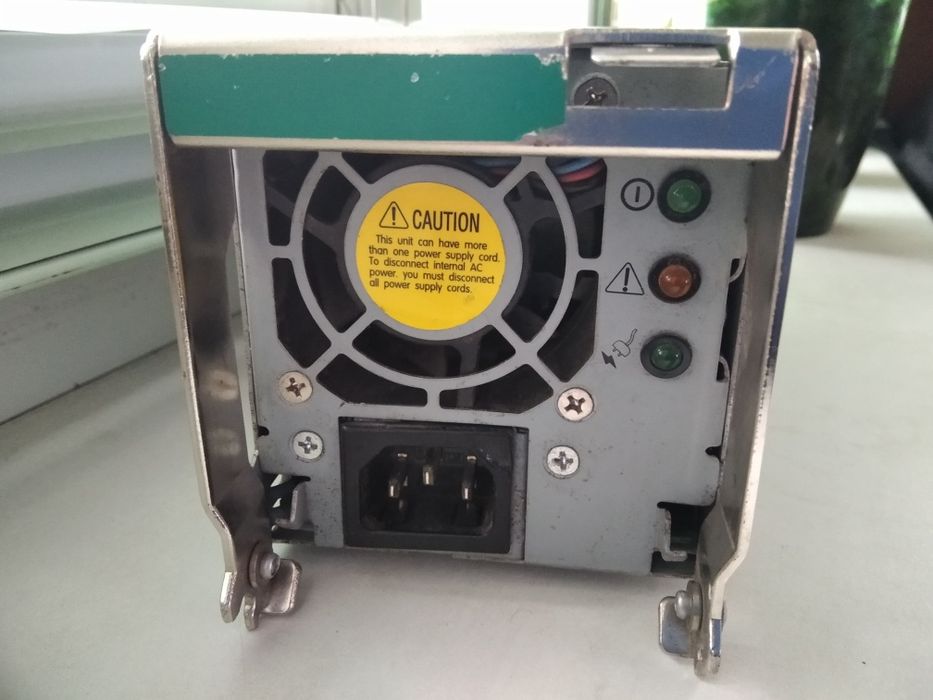 Блок живлення серверний Delta Electronics DPS-450FB 26ампер б/у