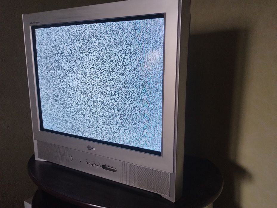 Телевізор LG Flatron 27"