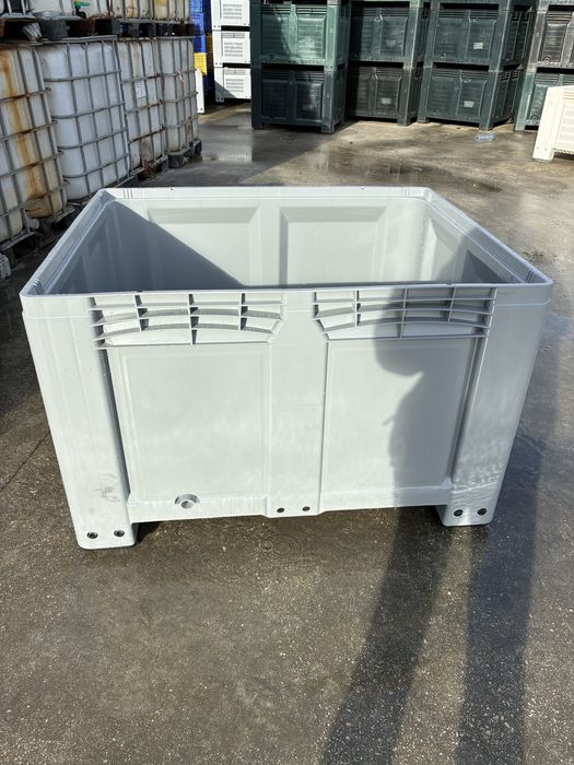 PALOTES DE PLASTICO novos grandes ventilados e vedados