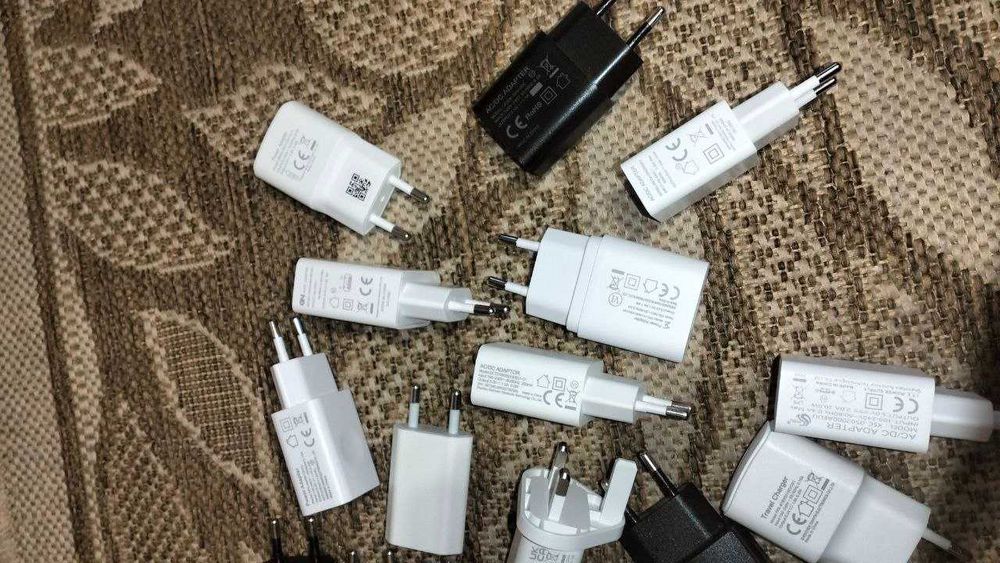 18 USB блок живлення одним лотом