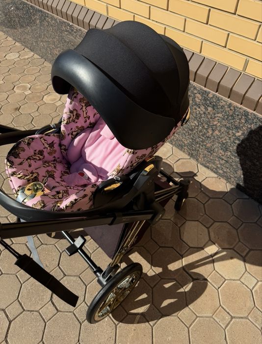 Продаю коляску Cybex Priam из лимитированной коллекции Jeremy Scott Cherubs Pink