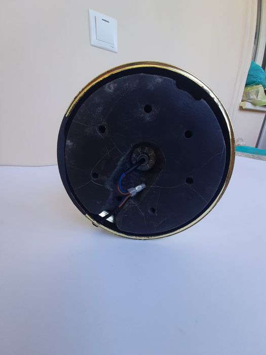 Настольная лампа новая без плафона