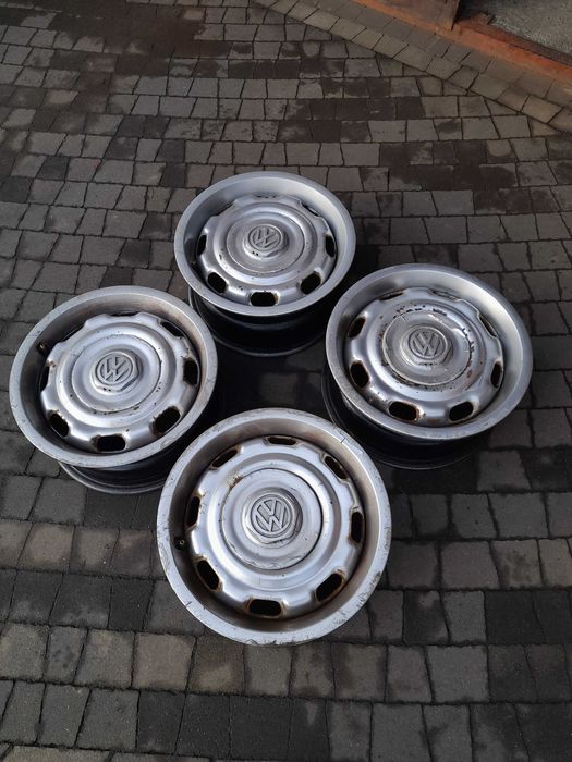 Sprzedam felgi stalowe 14cali Wv. Seat audi
