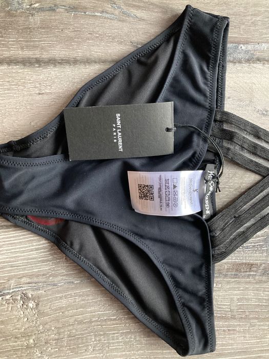 Nowy strój kąpielowy Saint Laurent M