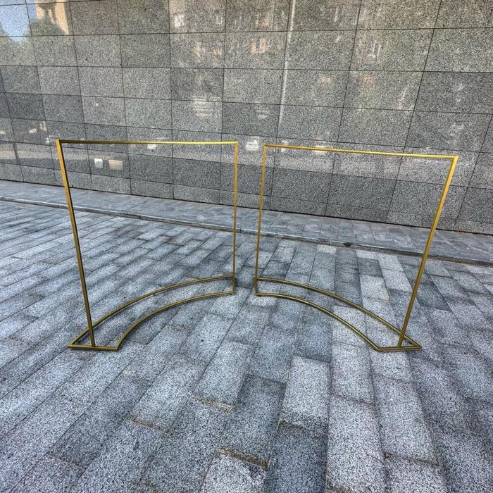 Стійки вішалки рейли для одягу