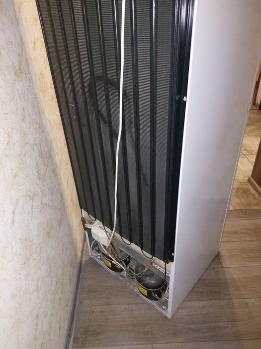 Продам холодильник б/у