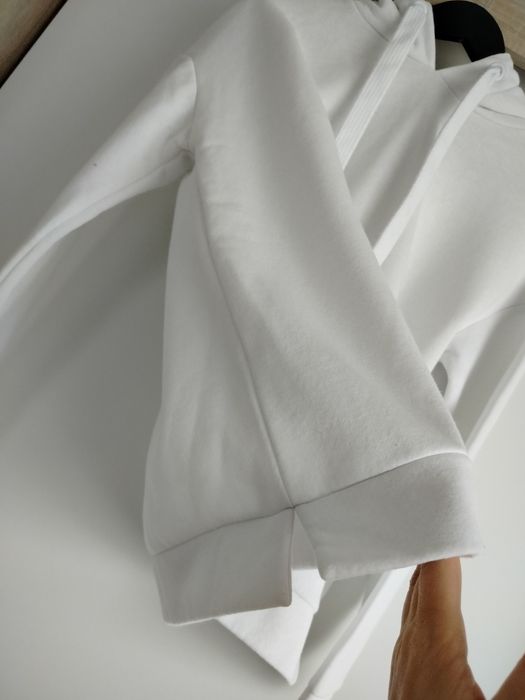 Biała bluza Reserved bez metki. Oversize