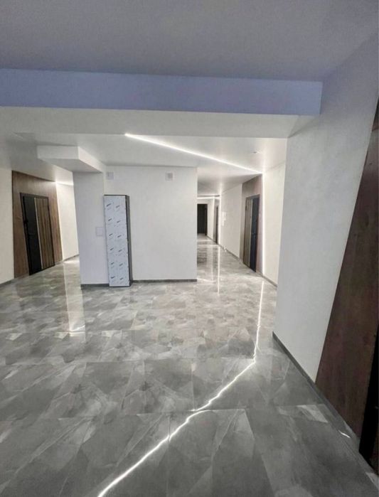 Продаж 2-кім. квартири в ЖК West Towers - View 3
