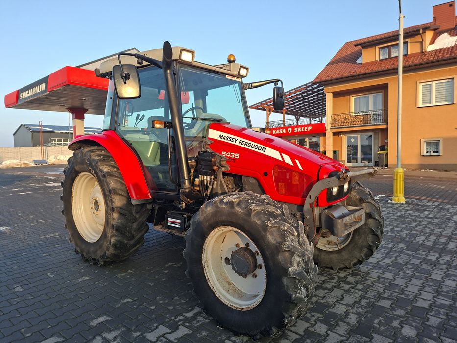 Massey Ferguson 5435