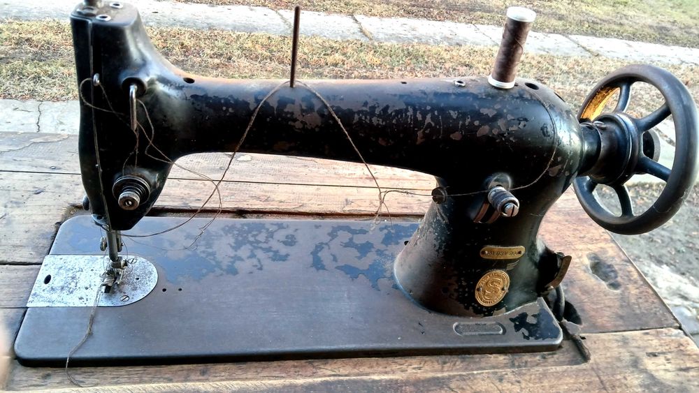 Stara maszyna do szycia Singer