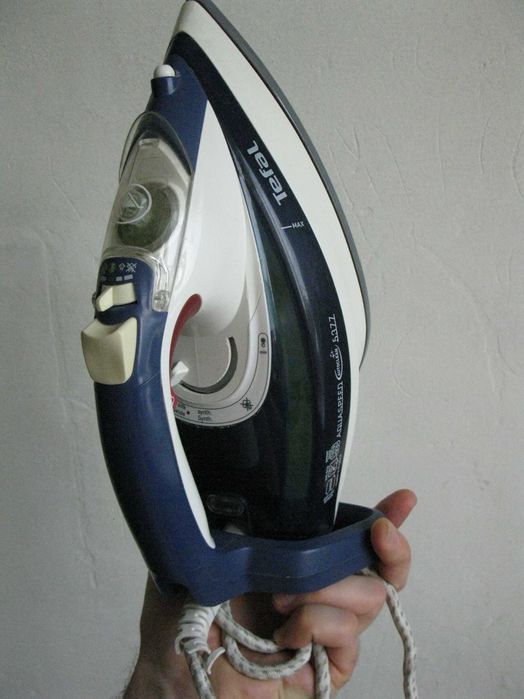 Продам Утюг TEFAL FV 5377