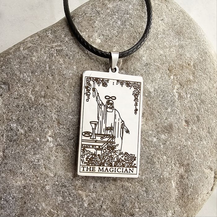Colares "Tarot" em aço inoxidável