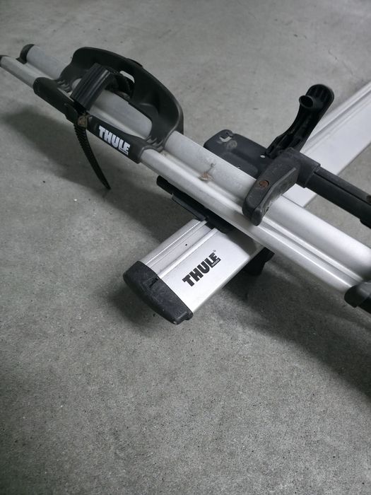 Thule wingbar +Thule ProRide 591