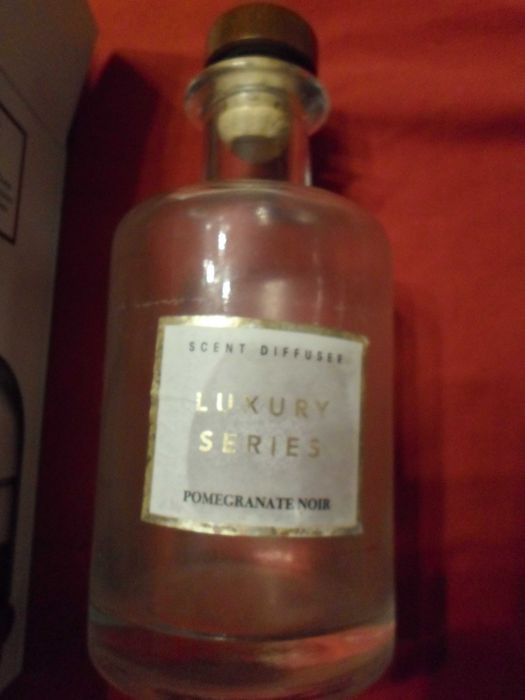 Тара банка від аромадифузора