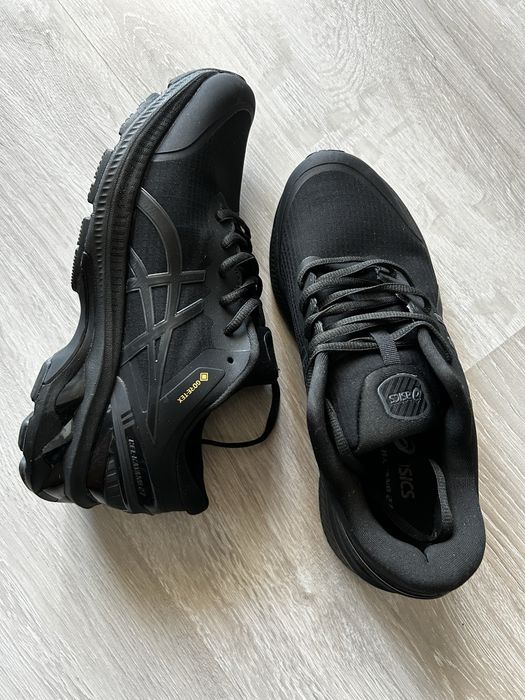 Кросівки ASICS GEL-CONTEND нові, 42 розмір(26,5 см)